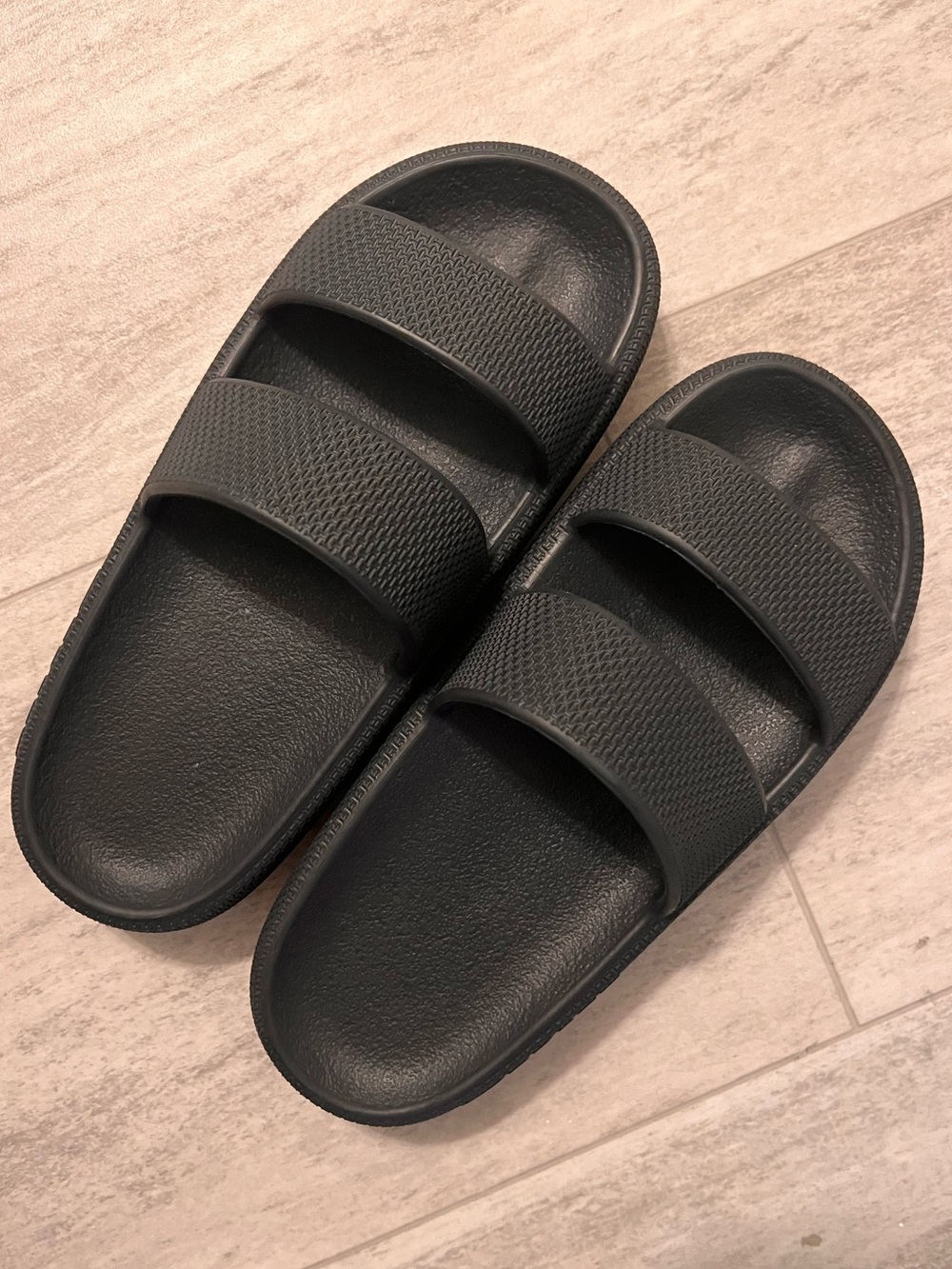 PINK Brand Black Sandals - LIKE NEW! Size Small with Platform Bottom